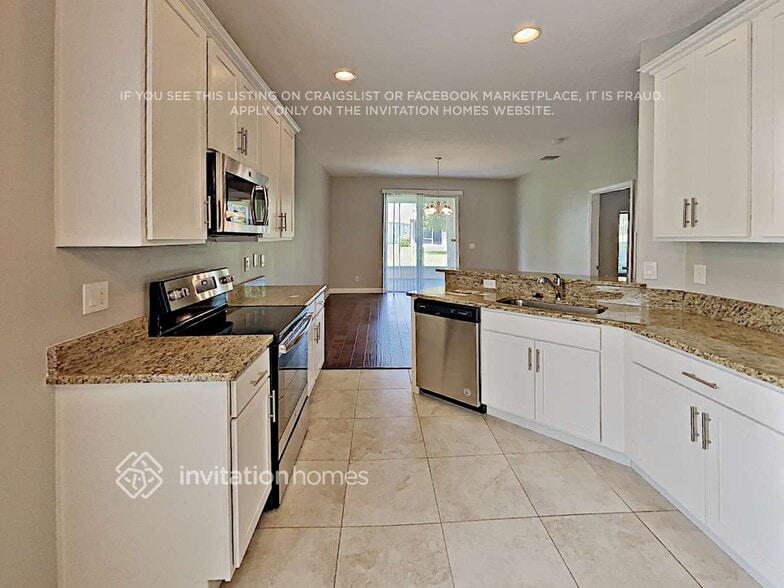 Building Photo - 5609 Duskywing Dr