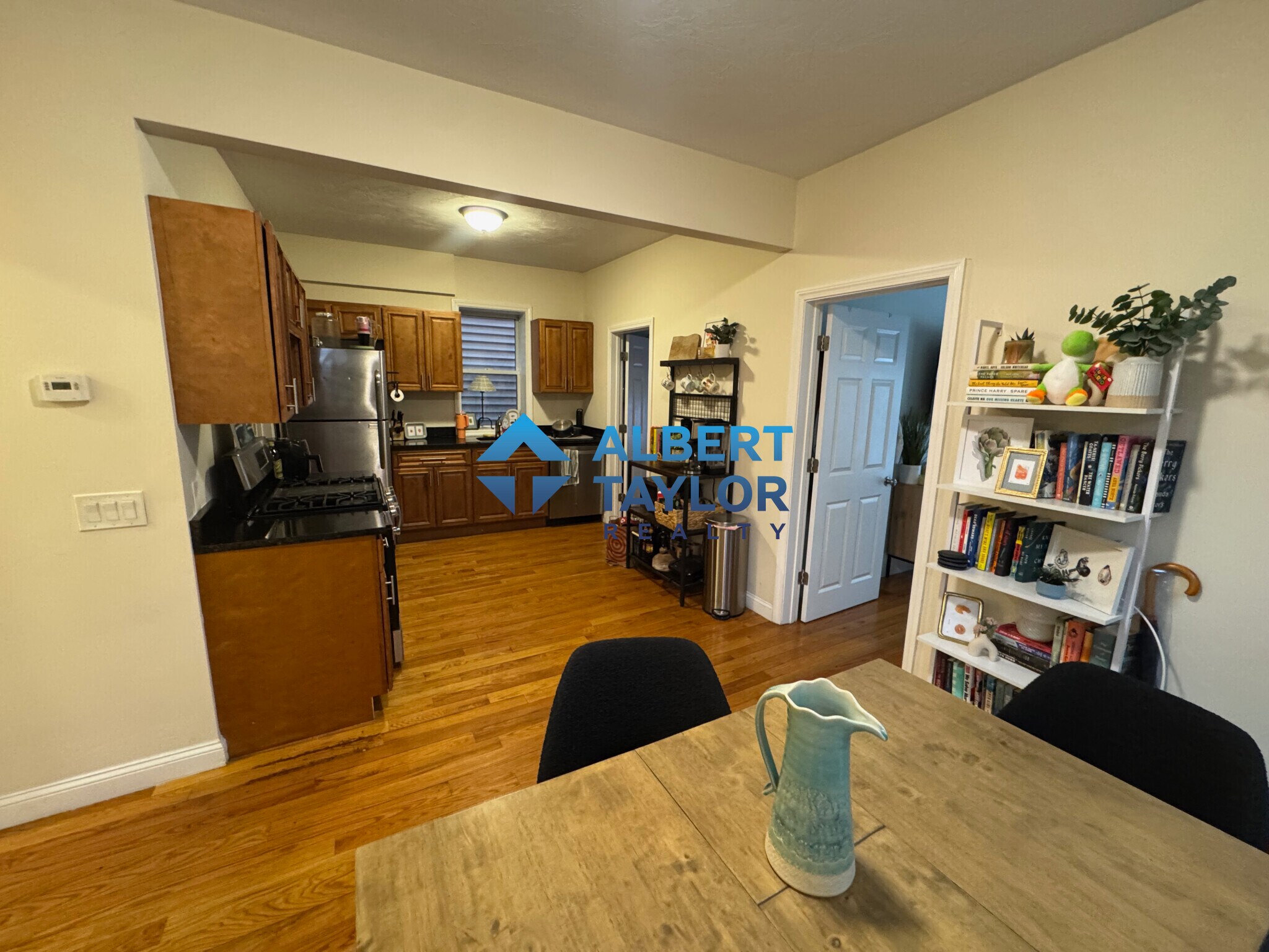 Building Photo - 58 Medford St