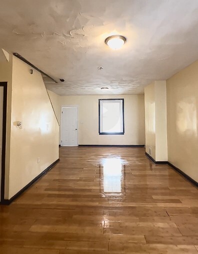Building Photo - 6431 Grays Ave