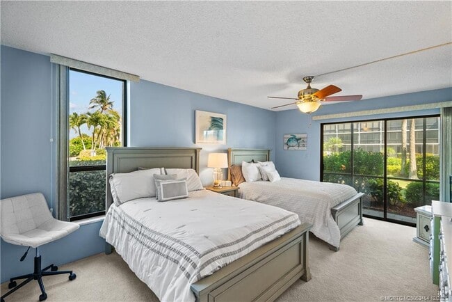 Building Photo - 3792 NE Ocean Blvd