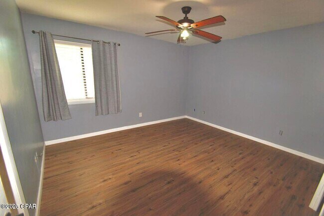 Building Photo - 209 Acme Ln