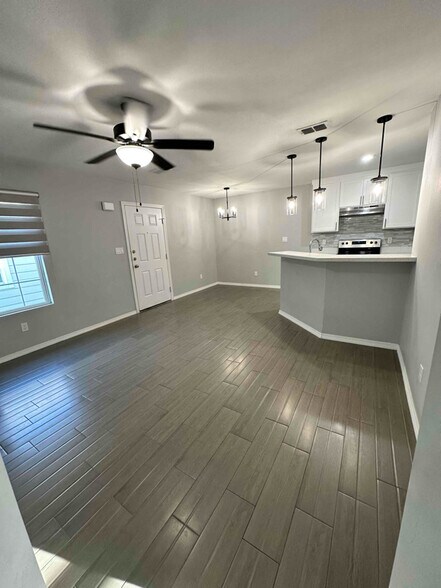 Building Photo - 2212 Northridge Ave