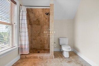 Building Photo - 139 Nottinghill Rd