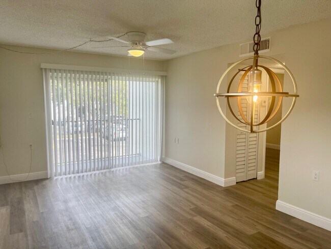 Building Photo - 1089 Benoist Farms Rd