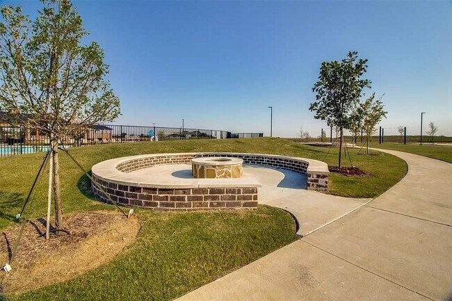 Building Photo - 6221 Hightower St