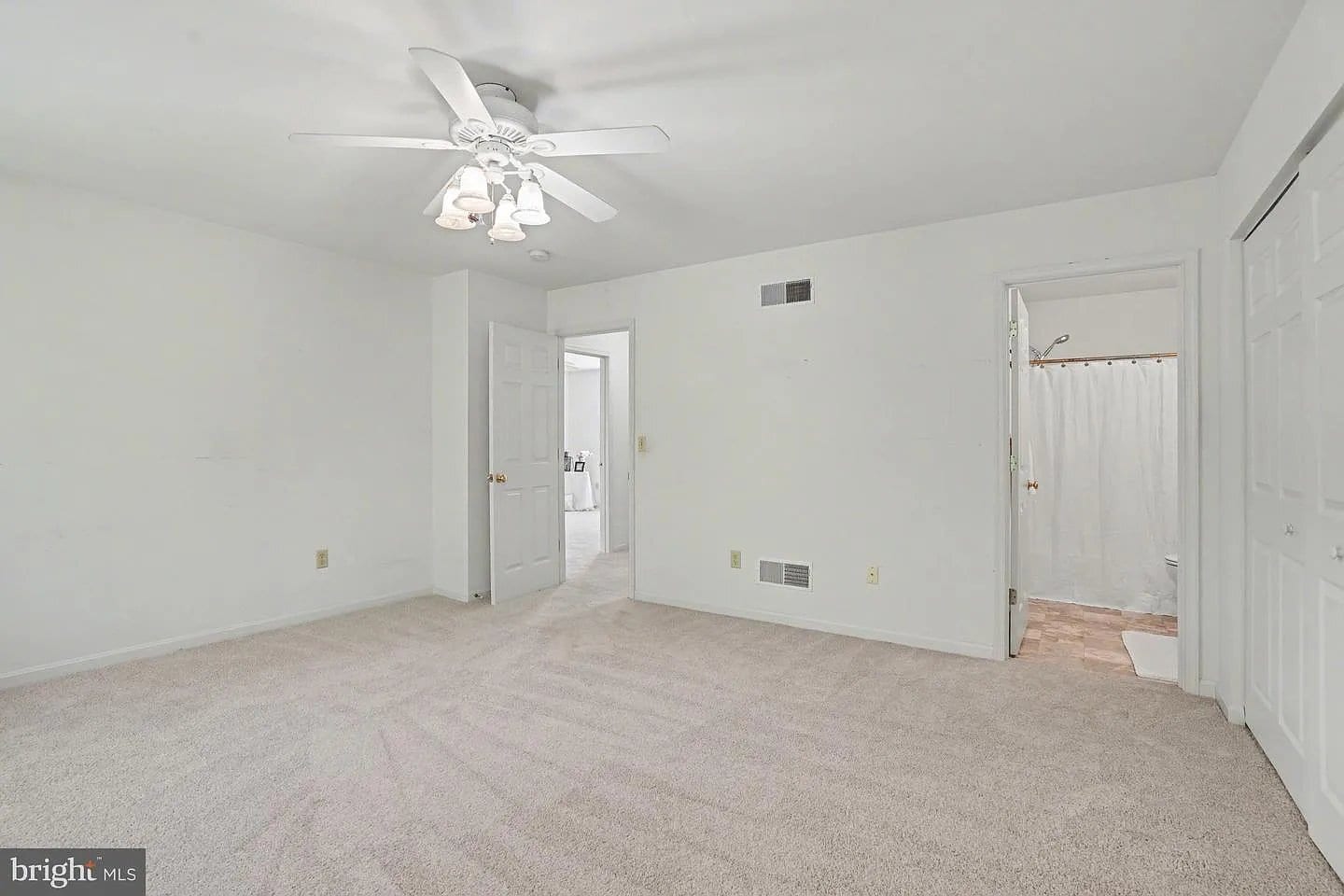 Building Photo - 239 G St