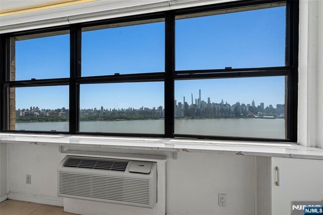 Building Photo - 7004 JFK Blvd E