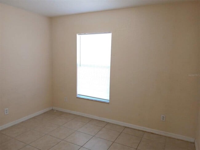 Building Photo - 6886 Babbit Ave