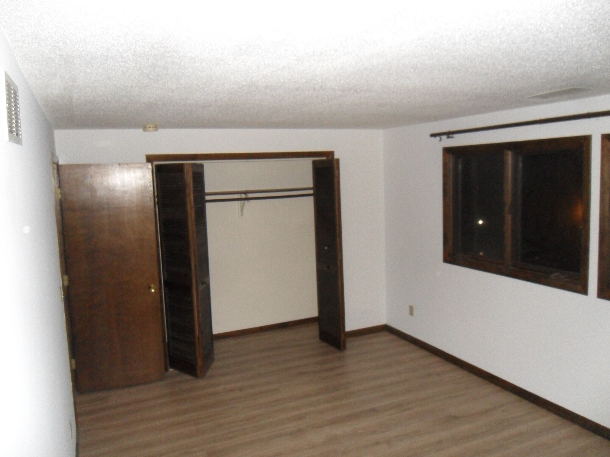 Building Photo - 177 Skyview Dr