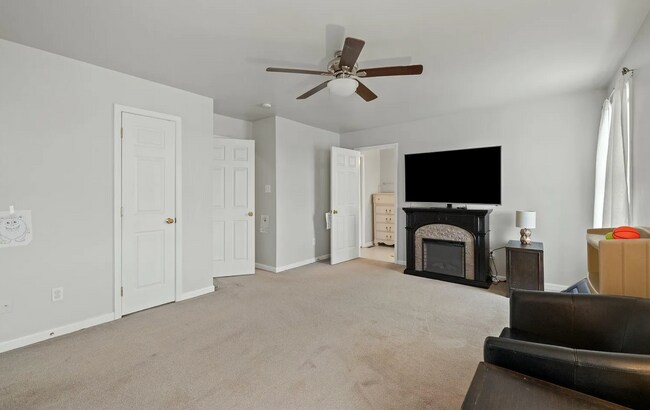 Building Photo - Spacious, Stylish, and Full of Charm – 3 bedroom home in Lexington | $1,900/mo