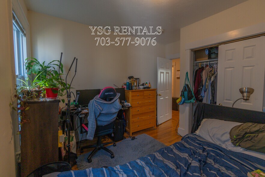 Building Photo - 364 Highland Ave