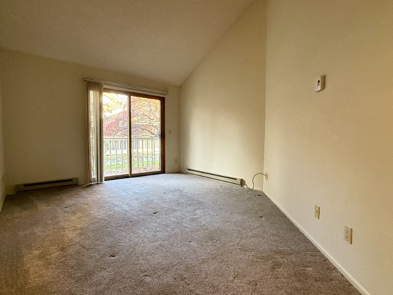 Building Photo - 185 Golf Terrace Dr