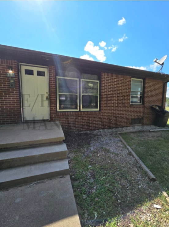 Building Photo - 751 S Governeour Rd