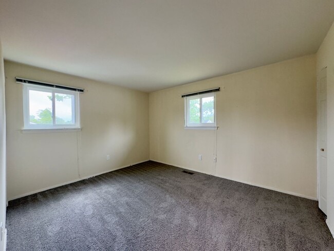 Building Photo - Charming 4 Bedroom/2 Bathroom Home with Large Backyard in Randallstown, MD!