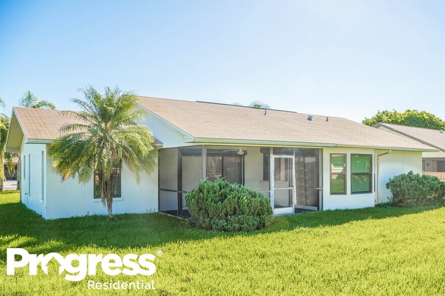 Building Photo - 3308 SW 6th Pl