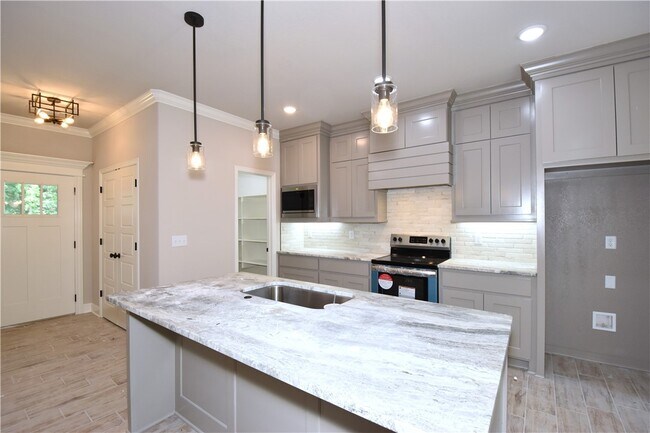 Building Photo - 21 Kirkcudbright Ln