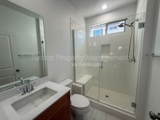 Building Photo - 43 Jensen Ct