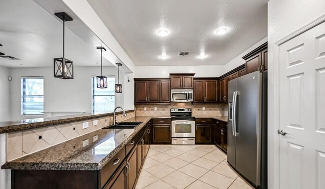 Building Photo - 21429 E Bonanza Way