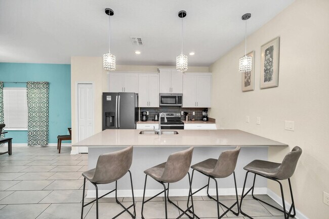 Building Photo - 780 Pebble Beach Dr