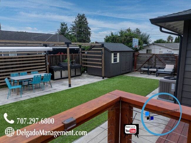 Building Photo - Mid-Century style combined with a great backyard!