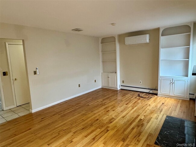 Building Photo - 6 Windsor Mews