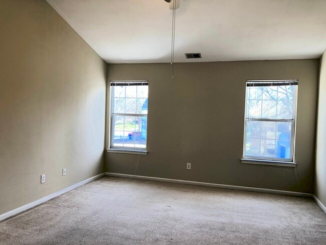 Building Photo - 1301 Whistle Town Ct