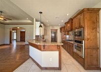Building Photo - 14009 Canterbury Dr