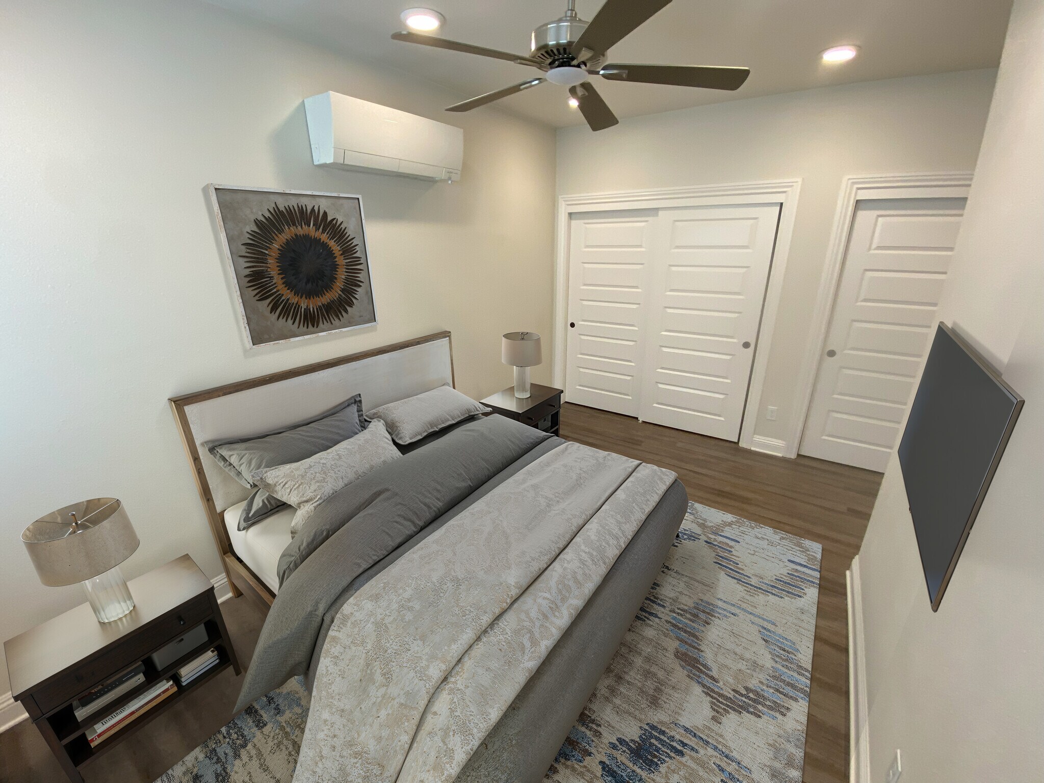 Main Bedroom w Dual Closets - 1524 F St