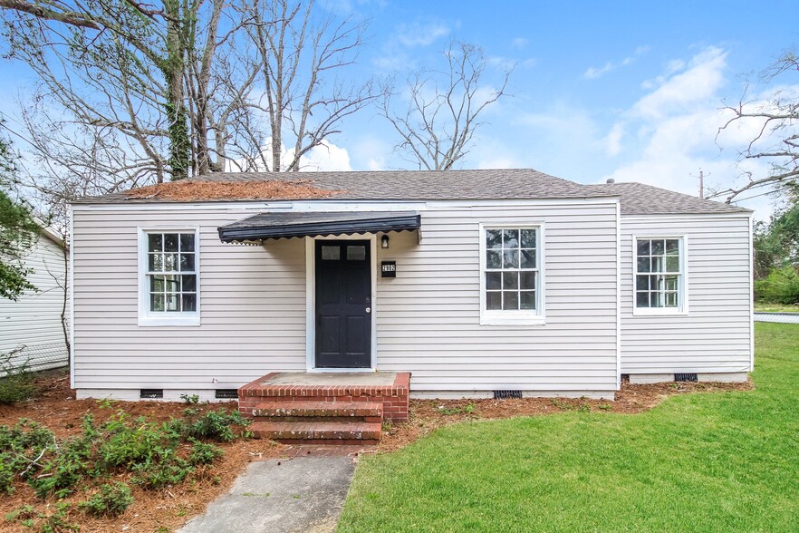 Building Photo - 2902 Pecan St