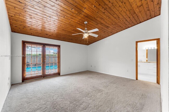 Building Photo - 8131 SW 90th Ave