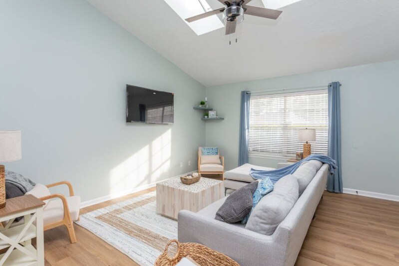 Building Photo - 309 Redan Dr