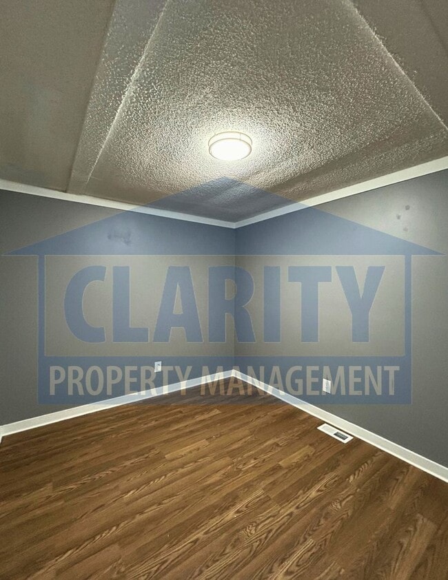 Building Photo - Four-bedroom home in Calhoun, TN!