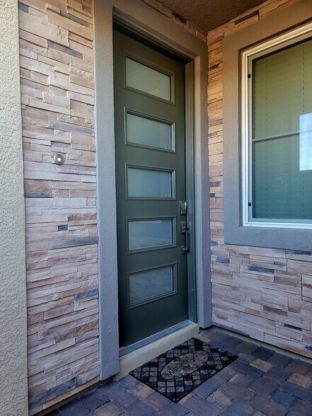 Building Photo - 273 Mount Barcroft Dr