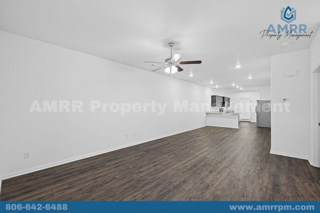 Building Photo - Move-In Ready 3-Bedroom Townhome – Ideal f...