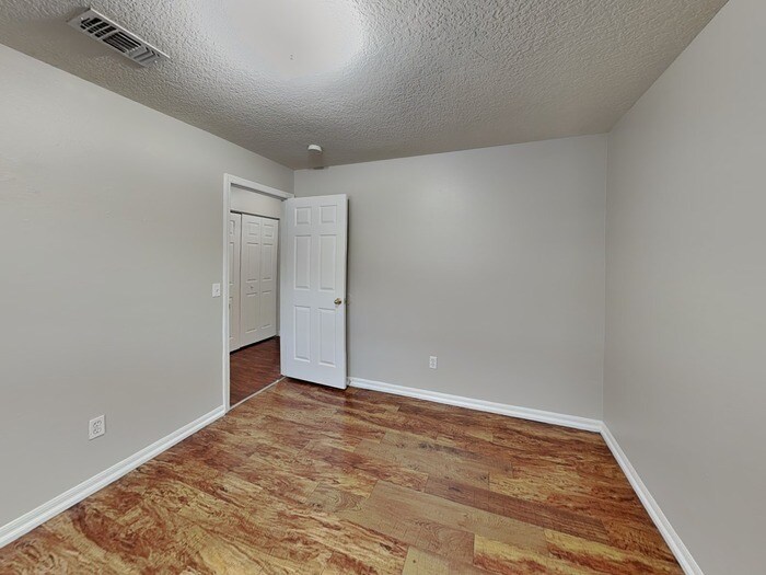 Building Photo - 3705 N 52nd St