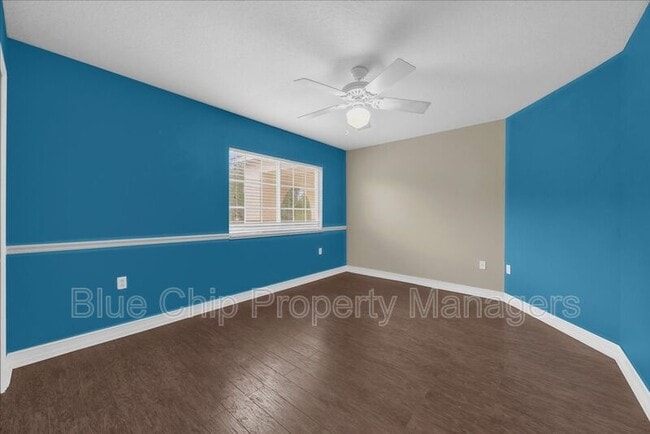 Building Photo - 5864 Lake Melrose Dr