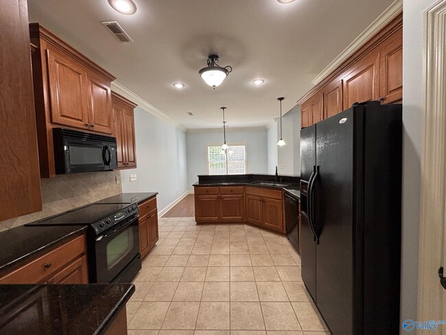 Building Photo - 15110 Lakeside Trail SW
