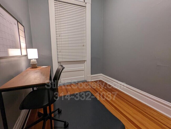 Building Photo - 2920 Louisiana Ave