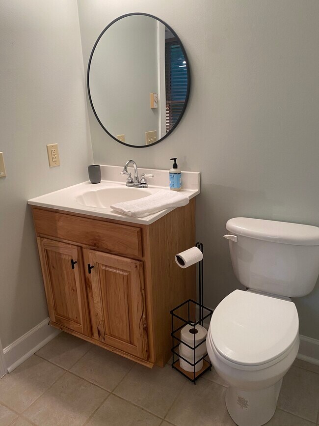 Building Photo - 512 Riverwalk Rdg Rd