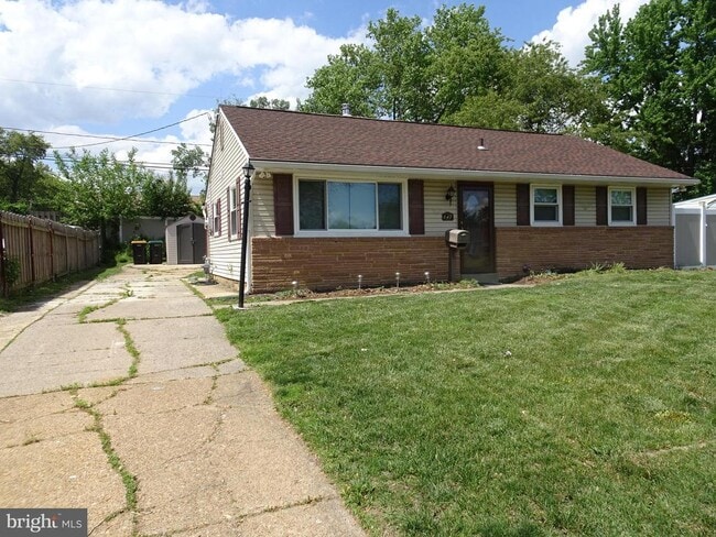 Building Photo - 147 Cross Ave