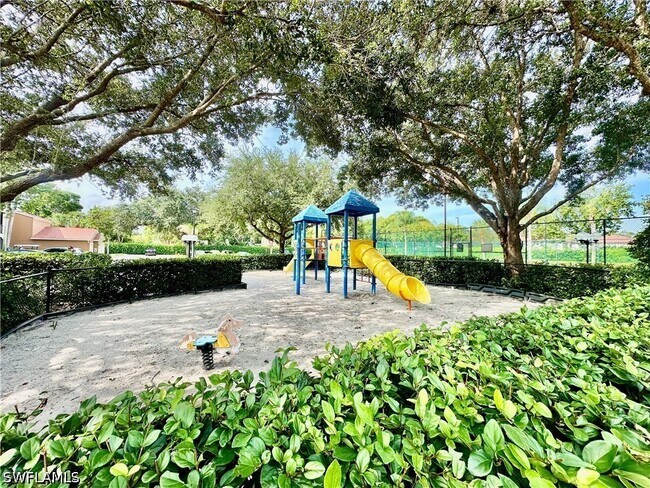 Building Photo - 1230 Reserve Way