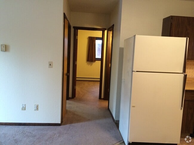 Hallway - 404 Kit Blvd