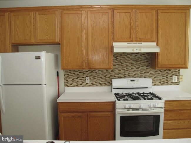 Building Photo - 8176 Skelton Cir