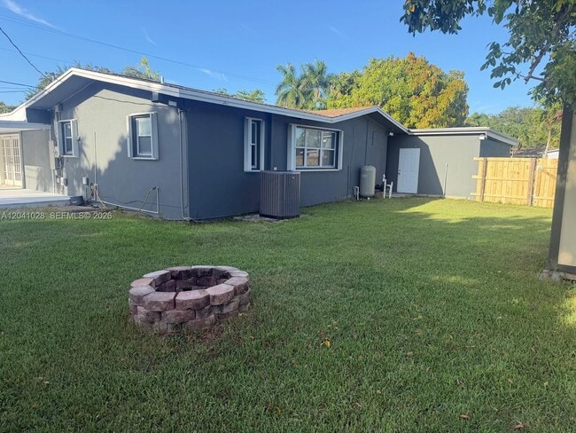 Building Photo - 27280 SW 166th Ave