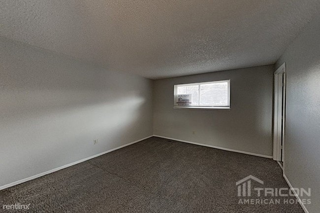 Building Photo - 4145 Mira Loma Dr