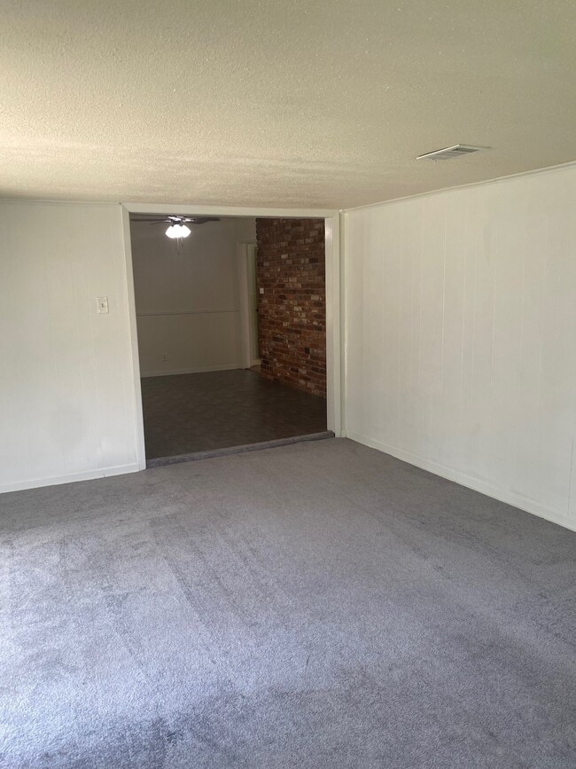 Building Photo - 7143 Triola Ln