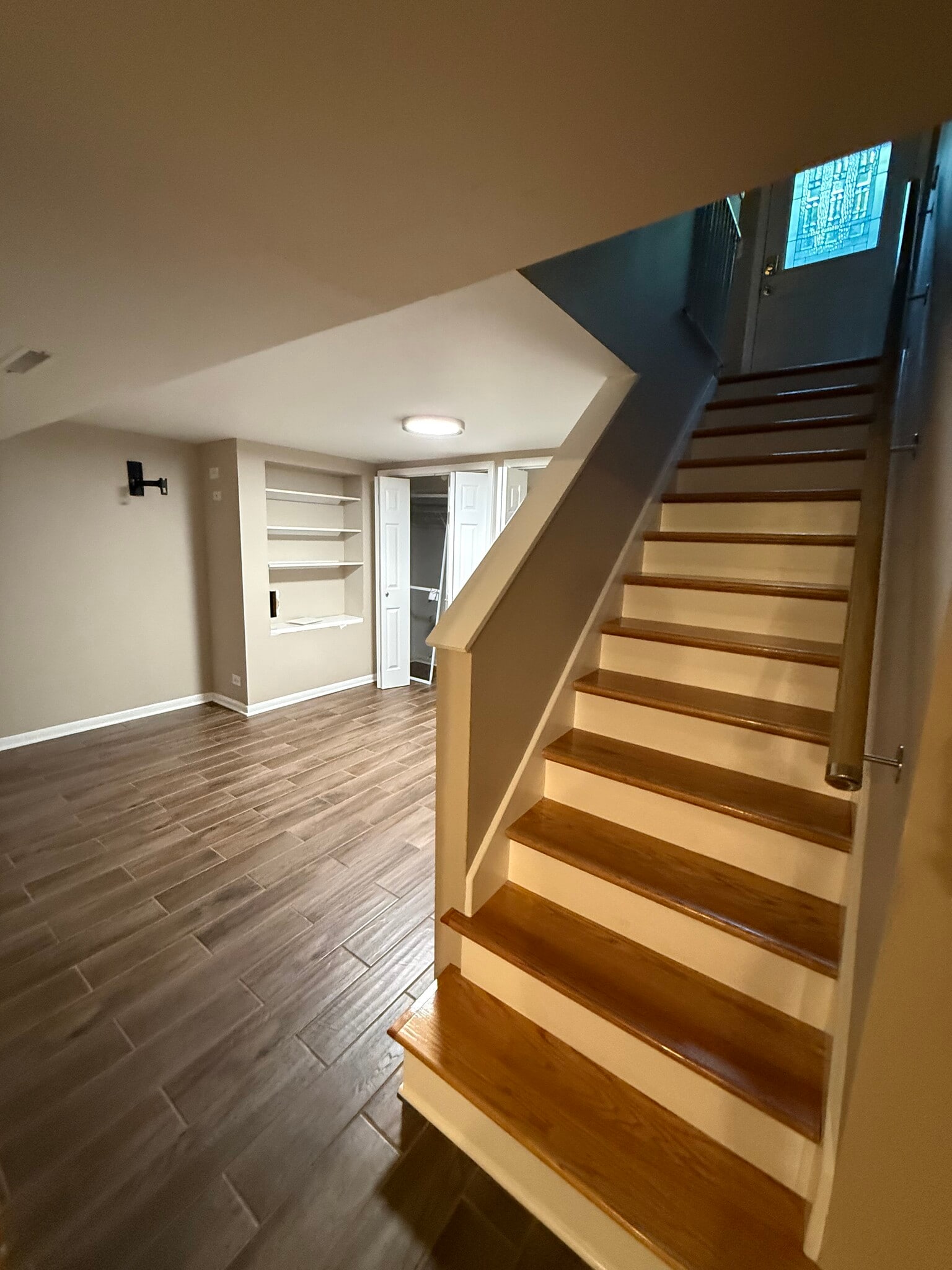Building Photo - 522 Lilac Ct