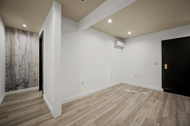 Building Photo - 1139 Bellevue Ave