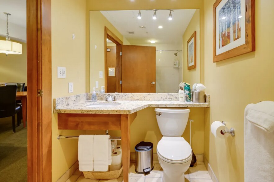 Building Photo - 3720 Sundial Ct