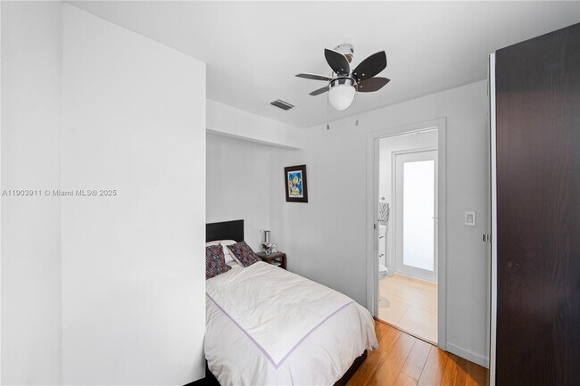 Building Photo - 1281 S Venetian Way